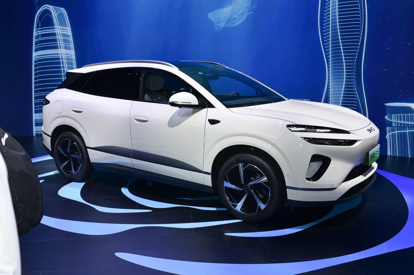 BYD Sea Lion 06DM - Гибридный PHEV