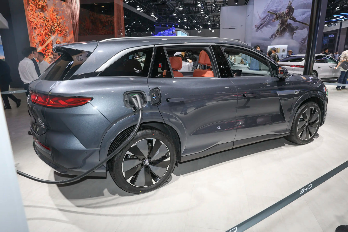 BYD Tang L электромобиль